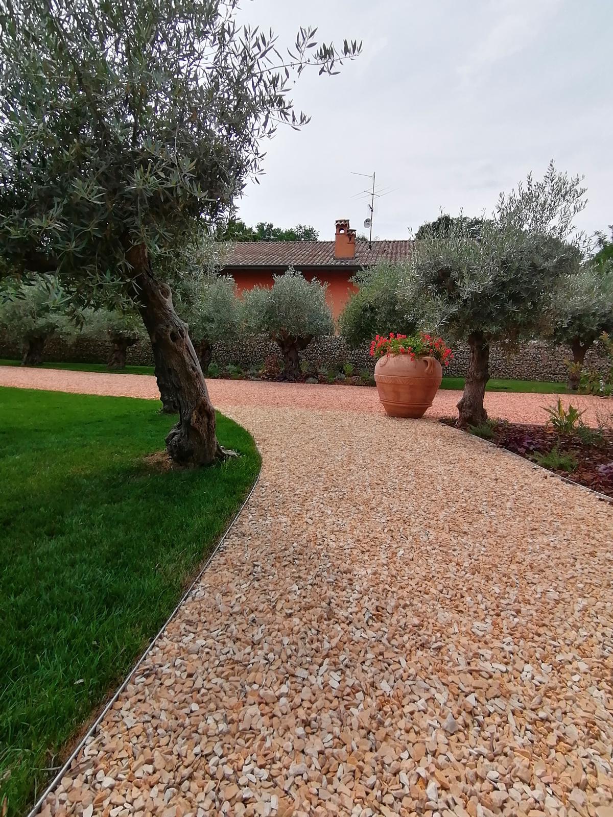 Pavimentazione e vialetti giardino - Anima Verde